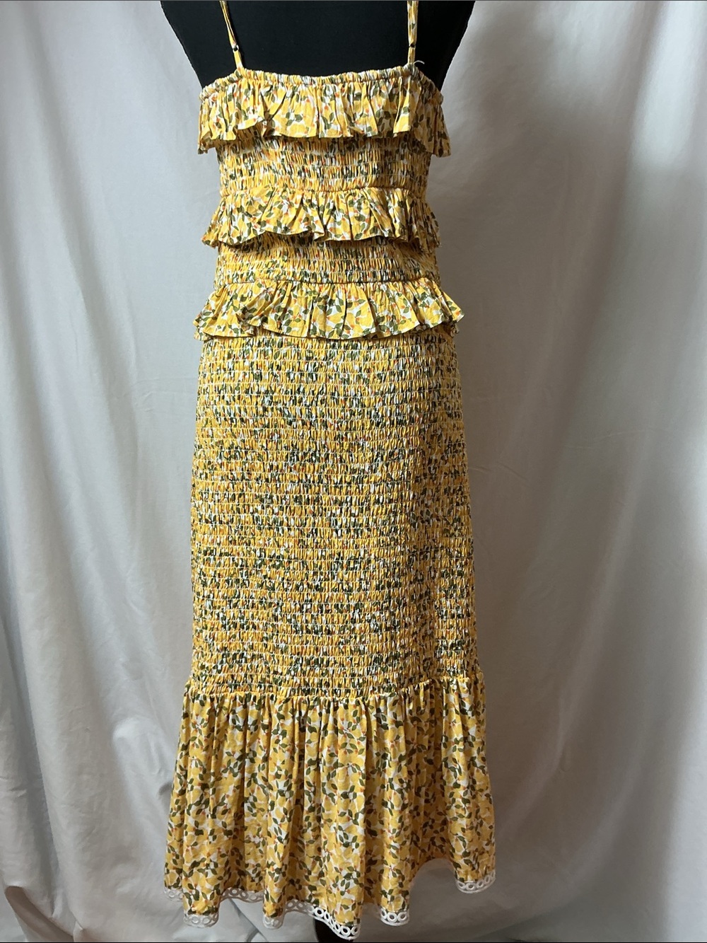 ANTONIO MELANI Yellow Pears Smocked Midi with Spaghetti Straps - Picture 4 of 9